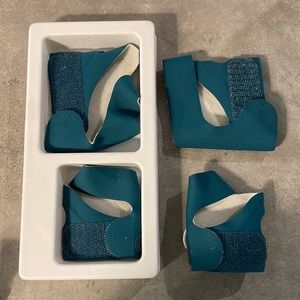 NWT Owlet Generation 3 - Extra Fabric Socks (4) Deep Sea Green